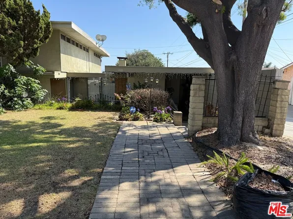 180 E Pepper Dr, Long Beach, CA 90807