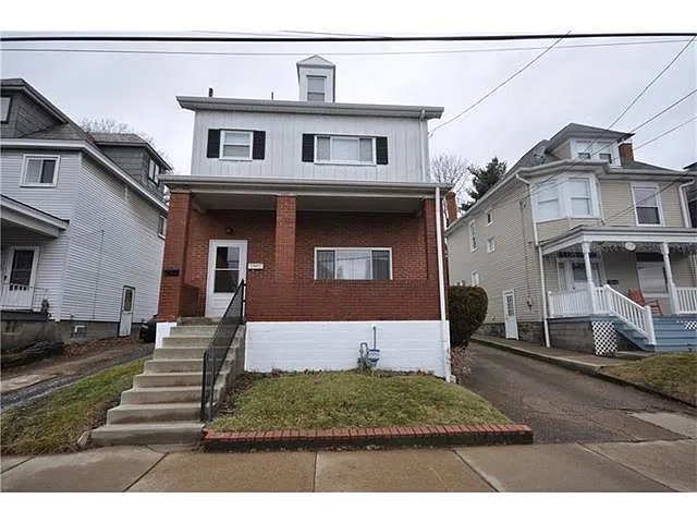 234 Republic St photo 1