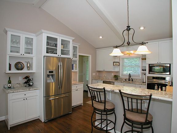 Kraftmaid cabinets, Ge Profile appliances