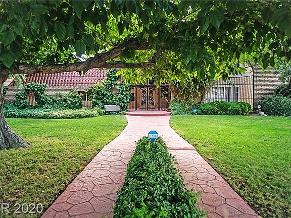 2nd image of 808 Lacy Ln
