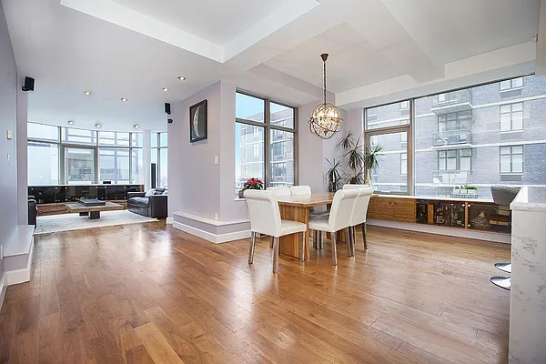 Sold by Modern Spaces | media 3