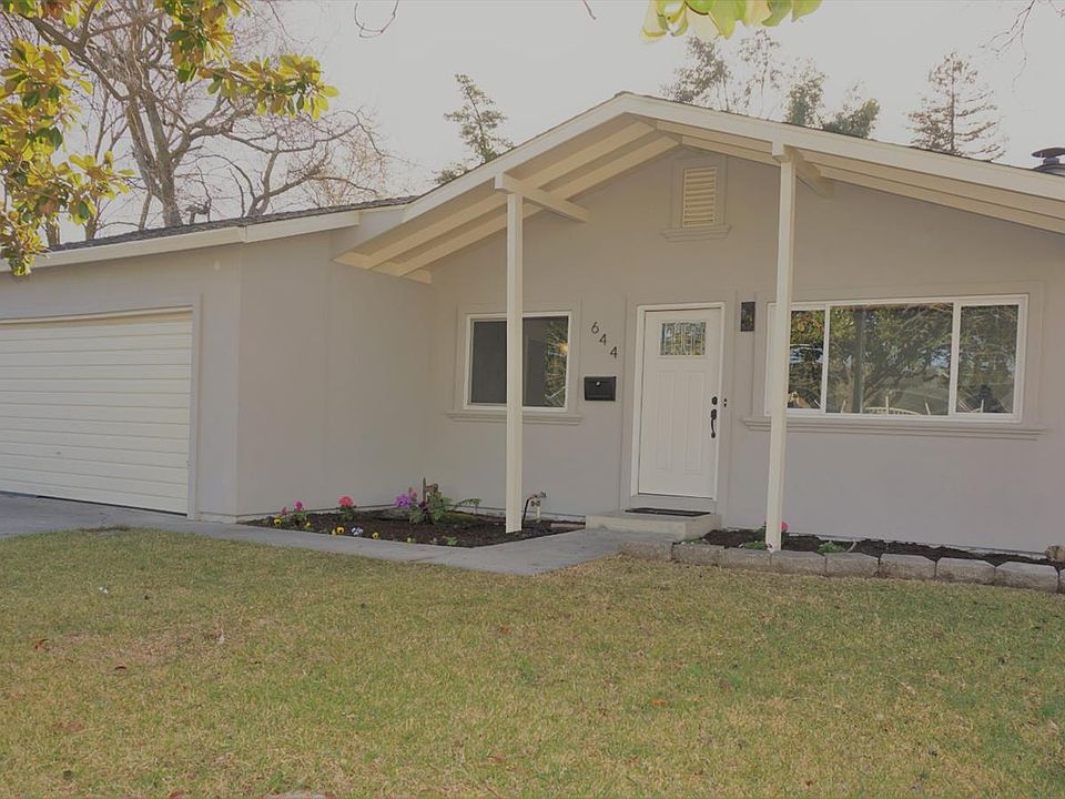 1st image of 644 Lynwood Ct