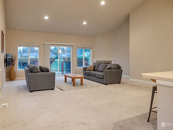 4th image of 7954 W Golf Course Drive
