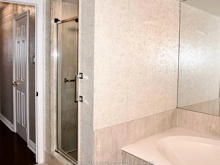 65 Spring Garden Ave #1811 — Photo 14