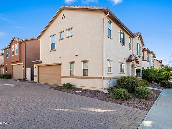 3rd image of 507 N Ranger Trl