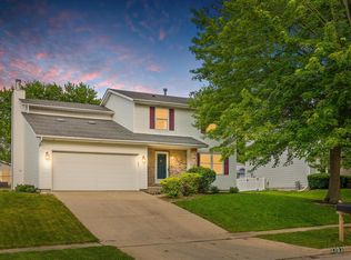 1303 Kenneth Dr, Bloomington, IL