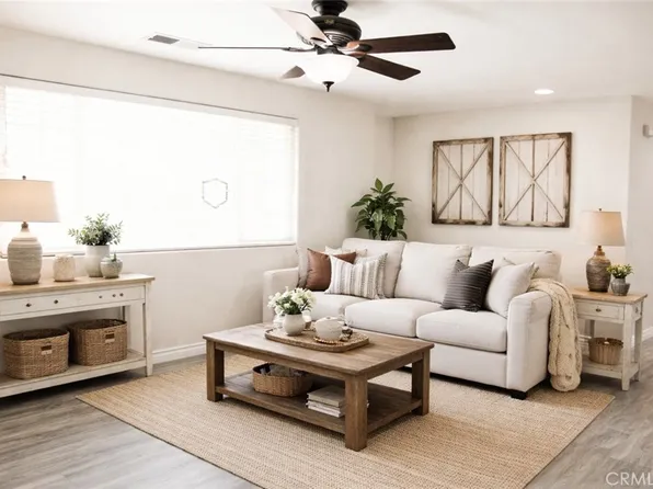 15354 Kiamichi Rd, Apple Valley, CA 92307