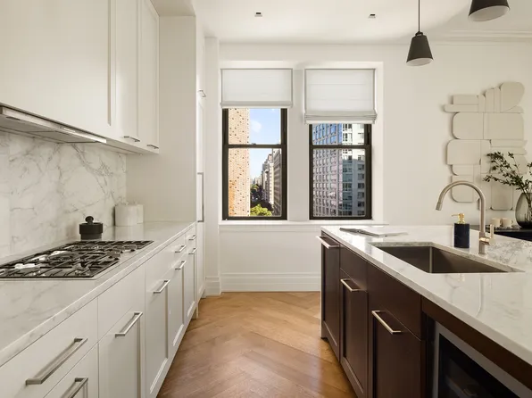 235 West 75th Street image 5 of 19