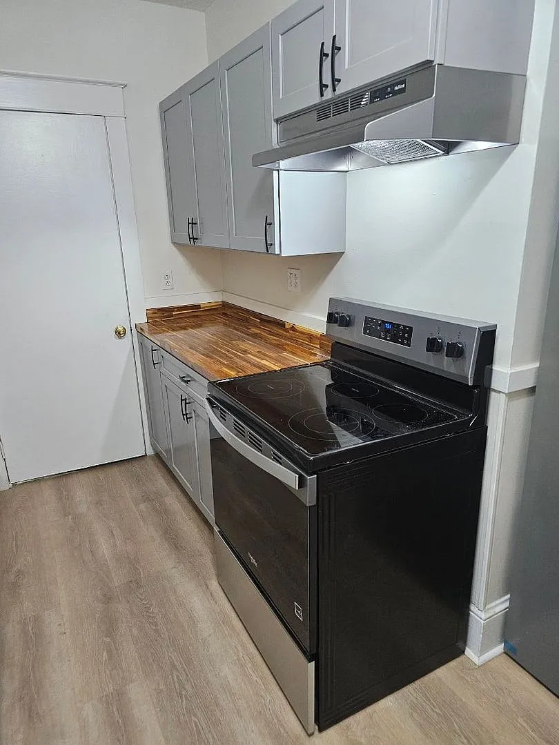 119 Main St — Photo 2