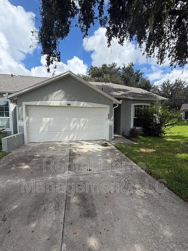 2 bed, 2.0 bath, 1124 sqft, $2,095 — Photo 1