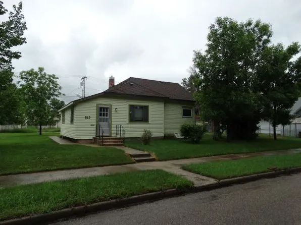 513 W Barnes St, Lewistown, MT 59457