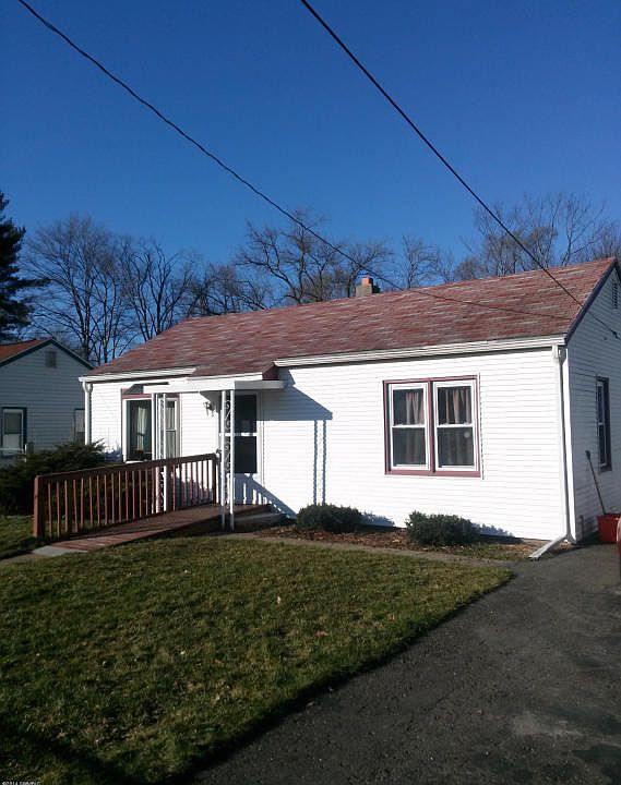 1st image of 108 Morgan Ave W