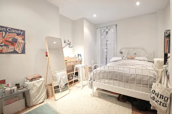 Sold by Oxford Property Group | media 6