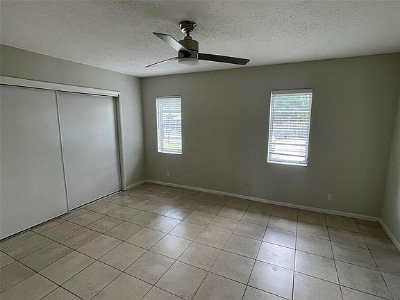 4th image of 5420 SW 25th Ave #1-2