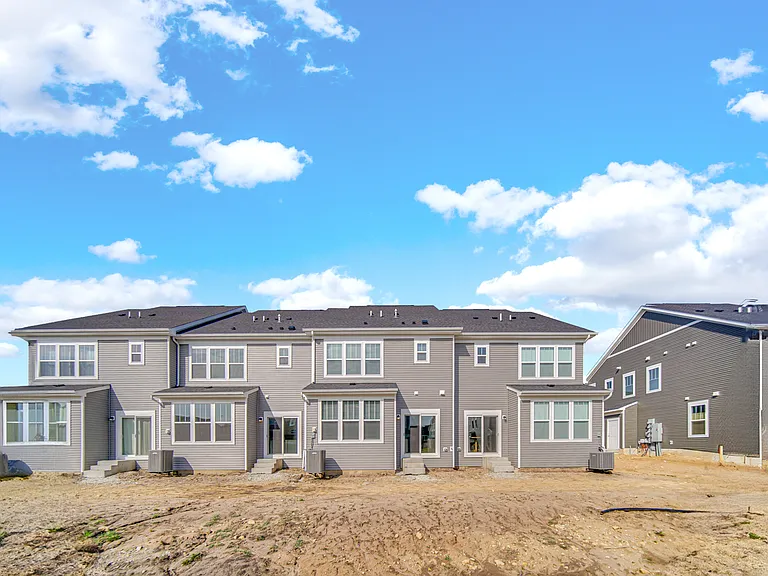 2260 Horseshoe Cir — Photo 23