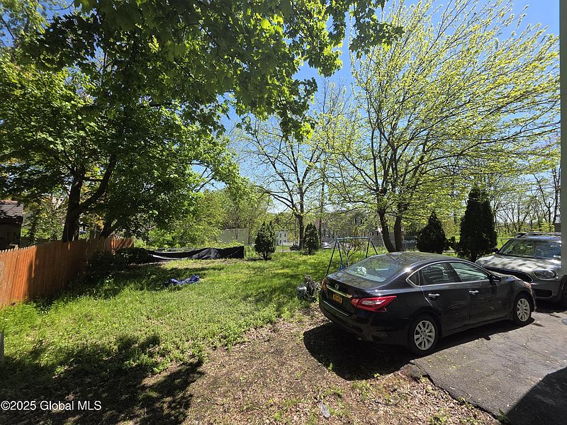 3rd image of 21-23 Liebel Street