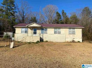 109 Meadow Glen Ln, Talladega, AL 35160