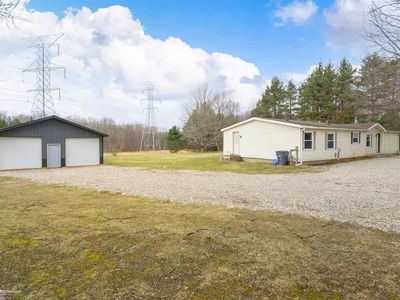2896 Miller Rd, Metamora, MI, 48455
