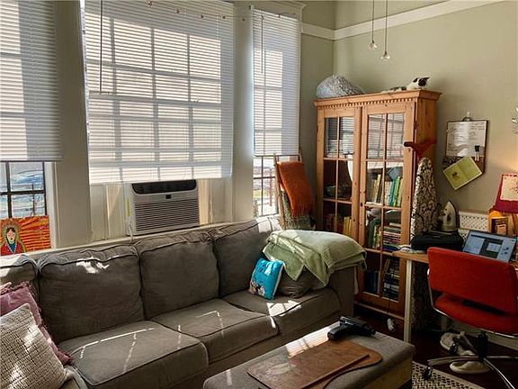4th image of 4600 S Carrollton Ave #1A