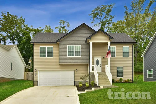 492 Woodtrace Dr Photo 1