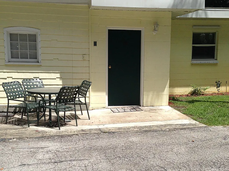 422 W New York Ave #E — Photo 37