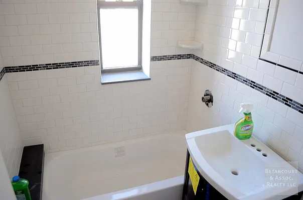 Rented by Betancourt & Associates Realty LLC | media 21