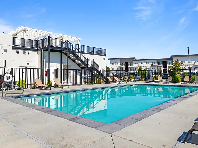 Columbia River Walk Apartments — Photo 34