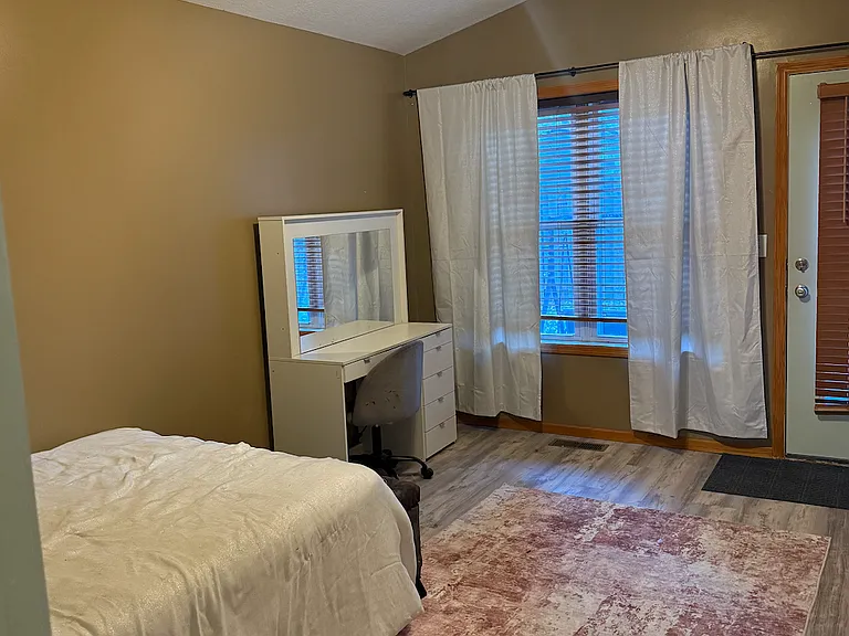 2245 Namekagon St — Photo 4