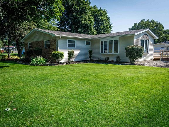 5th image of 212 Foster Dr