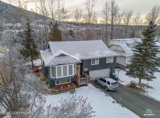 9106 W Parkview Terrace Loop, Eagle River, AK 99577