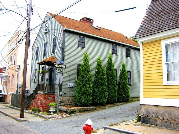 Green & Greene's Alley