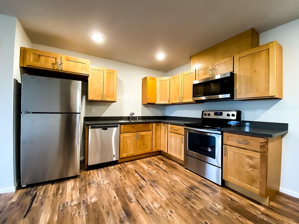 1st image of 1402 E 69th St #3-304