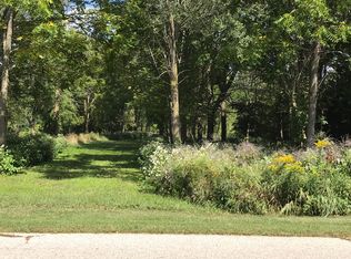 727 W Shore Dr, City Of Delafield, WI 53018