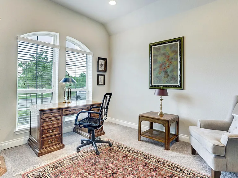 8126 Silverspot Ln — Photo 4