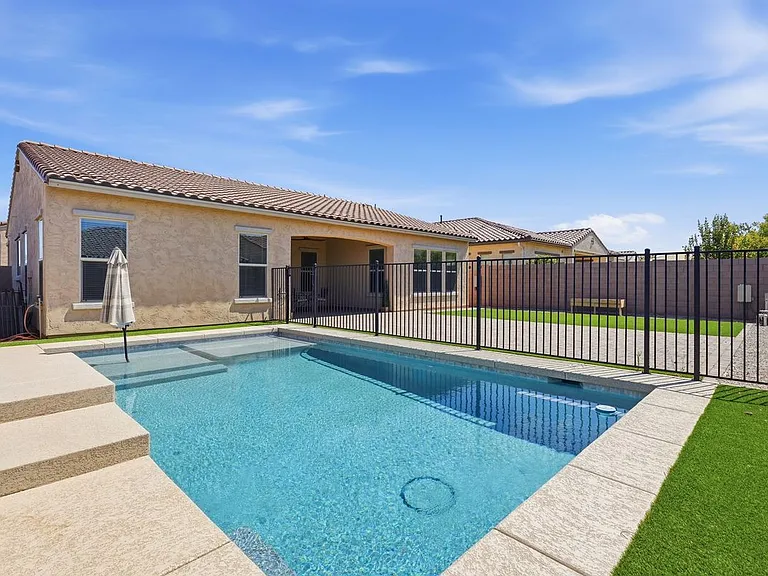 10631 E Thatcher Ave — Photo 36
