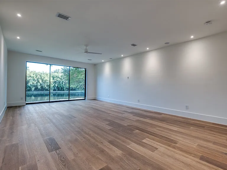 12002 Timberlake Ct — Photo 16
