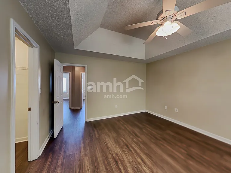 1515 Morning Glory Way — Photo 12