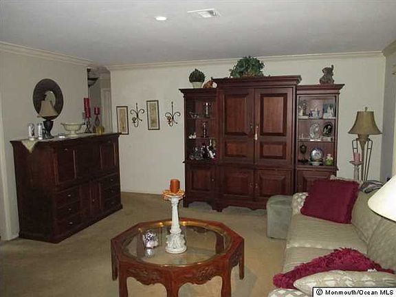 2nd image of 713B Dorchester Dr
