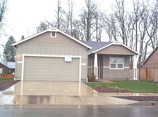 597 Fairmont Dr NE, Albany, OR 97322