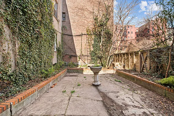 Sold by Douglas Elliman | media 4