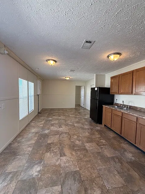 2 bed, $795 — Photo 4