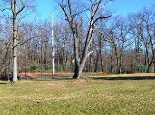 2356 Theiss Rd, Cuyahoga Falls, OH 44223