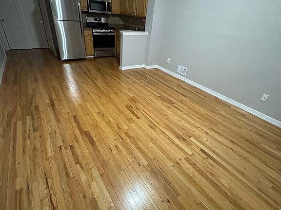 5th image of 32 Daniella Ct #1