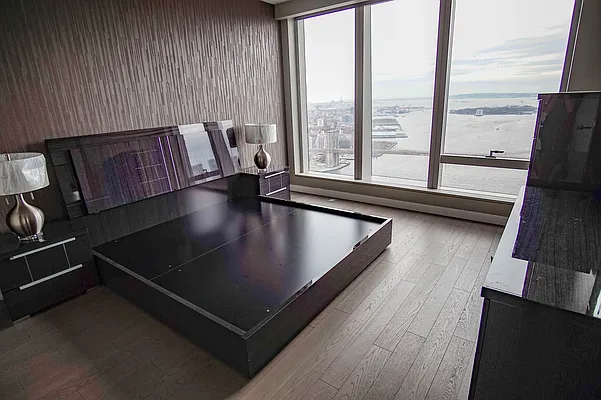 Rented by Chase Global Realty Corp | media 12