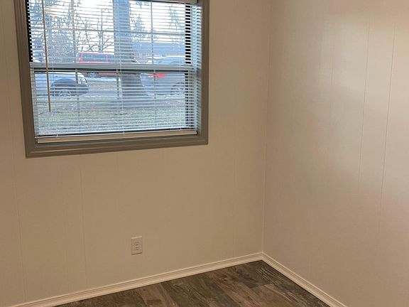 2nd image of 1431 N 46th St #2