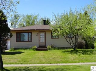 16 Field Rd, Silver Bay, MN 55614