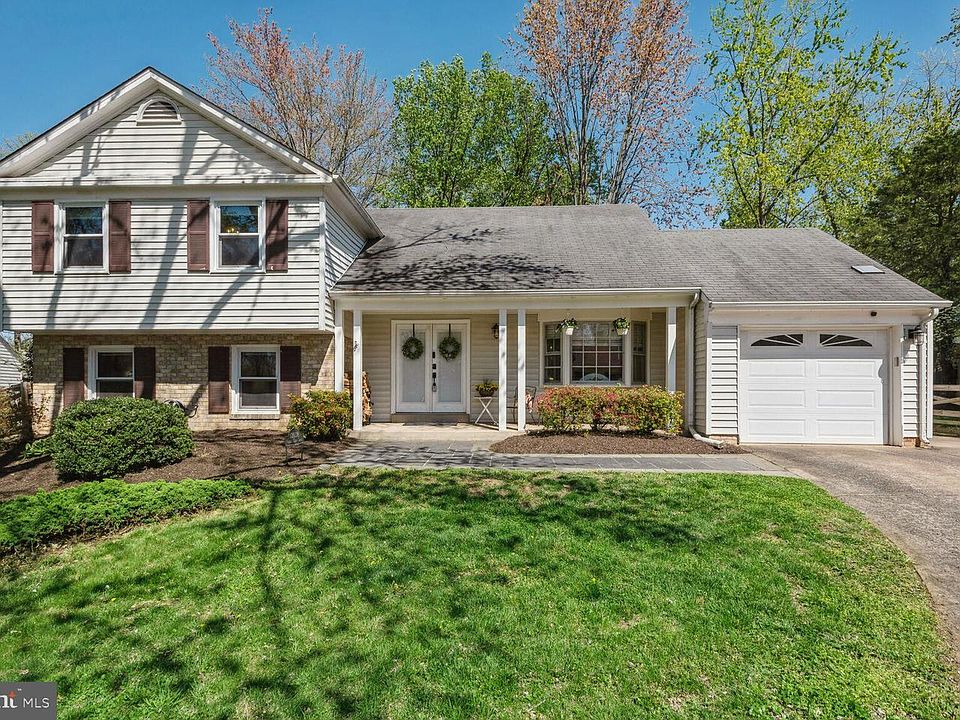 1st image of 12038 Forbes Glen Dr