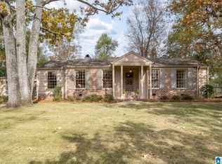 2128 Vestavia Lake Dr, Vestavia Hills, AL 35216