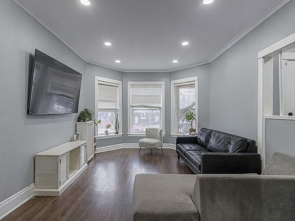 3rd image of 3402 W Lexington St