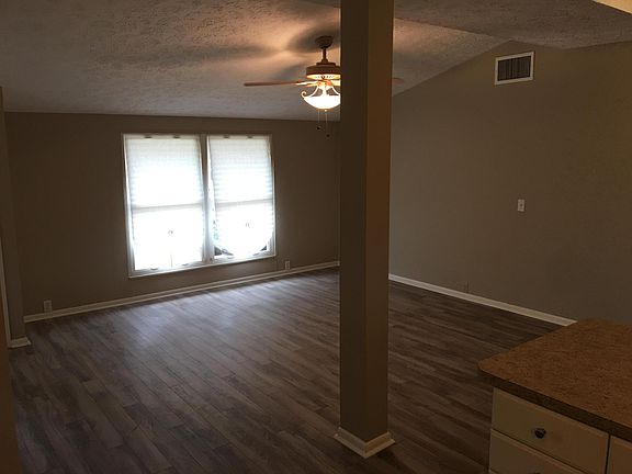 4th image of 1129 SE Preston Lane